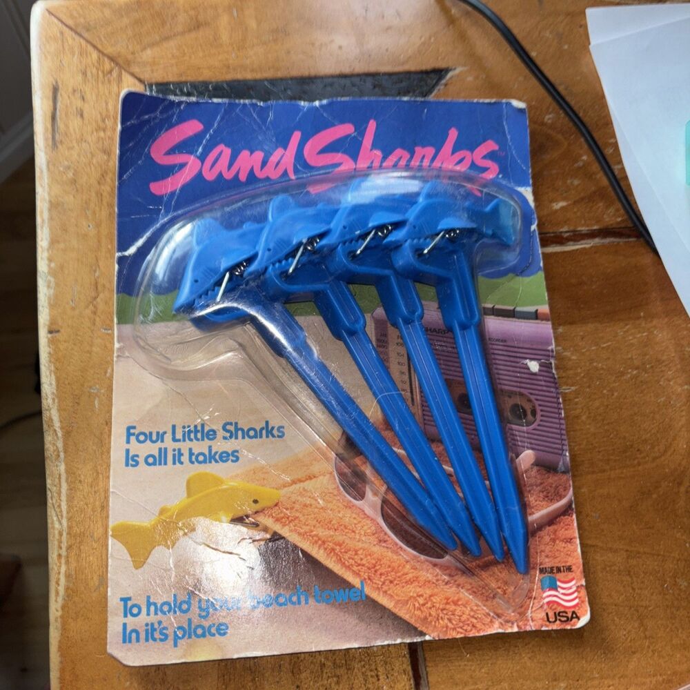 Vintage Sand Sharks Beach Towel Holders 4 Blue Sand Stakes Jaws Clamp Tight 1987